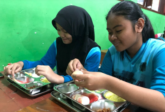 Program Makan Bergisi di Blitar Carut Marut, Dua SPPG Gulung Tikar